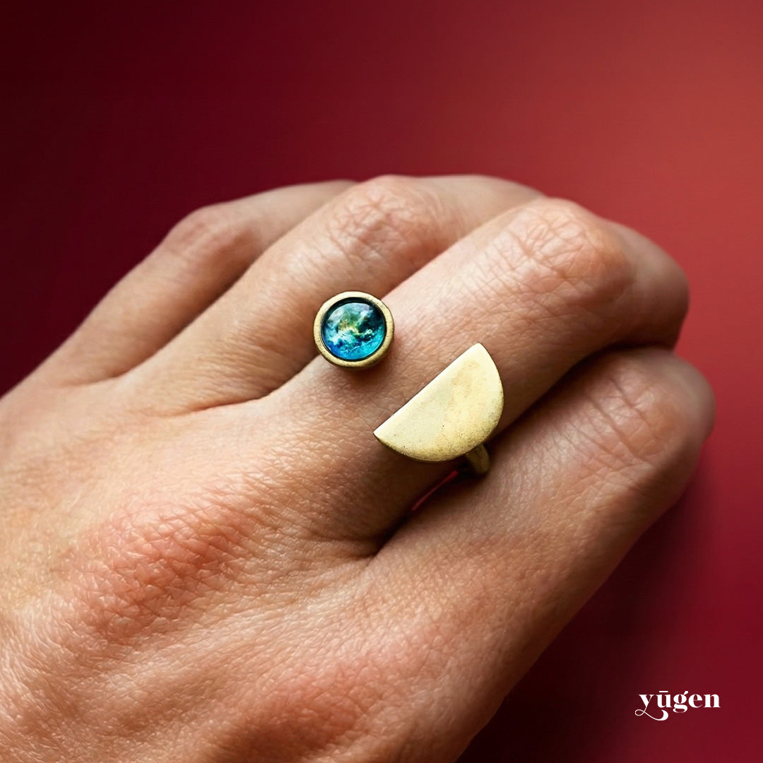 Earth Rise Ring